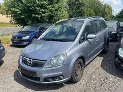 Silber Gebraucht 2005 Opel Zafira Edition Van / Kleinbus | 1.000 € (Superpreis)