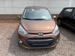 Braun Gebraucht 2015 Hyundai i10 YES! Kleinwagen | 6.990 € (Fairer Preis)
