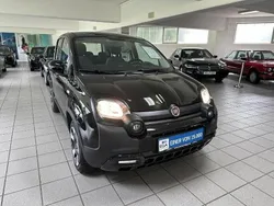 Colore esterno (cinema schwarz) Gebraucht 2023 Fiat Panda Kleinwagen | 12.900 € (Fairer Preis)