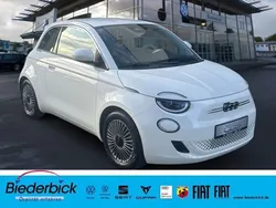 Weiß Neu 2024 Fiat 500e Style Limousine | 31.880 € (Teuer)