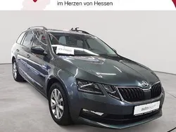 Grau Gebraucht 2020 Skoda Octavia Tour Kombi | 15.389 € (Superpreis)