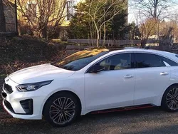 Weiß Gebraucht 2019 Kia ProCeed GT Kleinwagen | 20.900 € (Fairer Preis)