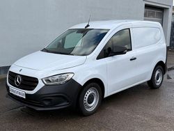 Weiß Gebraucht 2023 Mercedes Citan 112 Van / Kleinbus | 19.980 € (Guter Preis)
