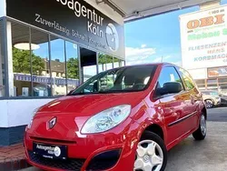 Hellrot Gebraucht 2010 Renault Twingo Kleinwagen | 3.490 € (Fairer Preis)