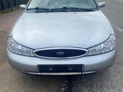 Silber Gebraucht 1998 Ford Mondeo Limousine | 1.000 € (Fairer Preis)