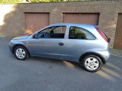 Grau Gebraucht 2006 Opel Corsa Limousine | 1.650 € (Guter Preis)