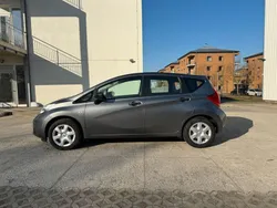Grau Gebraucht 2015 Nissan Note Acenta Van / Kleinbus | 7.400 € (Etwas zu teuer)