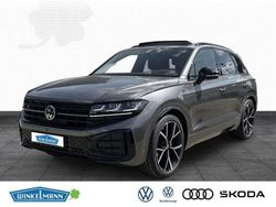 Grau (siliziumgrau metallic) Neu 2025 VW Touareg IQ Drive SUV | 115.130 €