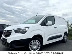 Weiss Gebraucht 2018 Opel Combo Van / Kleinbus | 10.800 € (Teuer)