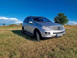 Silber Gebraucht 2006 Mercedes ML500 AMG SUV | 10.999 € (Guter Preis)