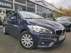 Blau Gebraucht 2015 BMW 218 Active Tourer Van / Kleinbus | 9.000 €
