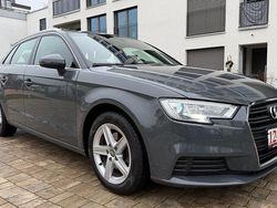 Grau Gebraucht 2018 Audi A3 Basis Limousine | 10.000 € (Guter Preis)