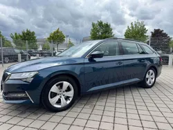 Lavablau metallic Gebraucht 2021 Skoda Superb Ambition Kombi | 19.990 € (Fairer Preis)