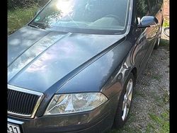 Grau Gebraucht 2005 Skoda Octavia Kombi | 4.100 € (Teuer)