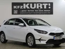 Weiss Gebraucht 2024 Kia Ceed Edition 7 Limousine | 17.990 € (Superpreis)