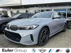 Grau Gebraucht 2024 BMW 330 Performance Kombi | 41.480 € (Guter Preis)