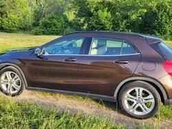 Braun Gebraucht 2015 Mercedes GLA200 SUV | 15.700 € (Fairer Preis)