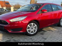 Rot Gebraucht 2015 Ford Focus Trend Kombi | 6.600 € (Guter Preis)