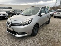 Grau Gebraucht 2014 Renault Scénic Initiale Paris Van / Kleinbus | 7.200 € (Fairer Preis)
