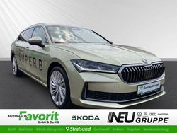Gelb Gebraucht 2025 Skoda Superb Selection Kombi | 38.990 € (Etwas zu teuer)