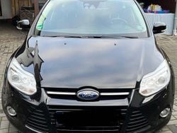Schwarz Gebraucht 2012 Ford Focus Titanium Limousine | 6.750 € (Fairer Preis)