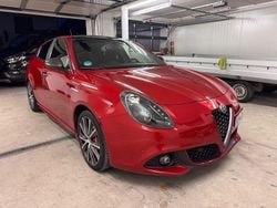 Rot Gebraucht 2018 Alfa Romeo Giulietta Veloce Limousine | 19.000 € (Guter Preis)