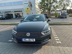 Grau Gebraucht 2017 VW Passat Comfortline Kombi | 10.990 € (Superpreis)
