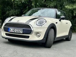Weiß Gebraucht 2016 Mini Cooper Kleinwagen | 14.500 € (Fairer Preis)