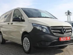 Grau Gebraucht 2024 Mercedes Vito Van / Kleinbus | 31.900 €