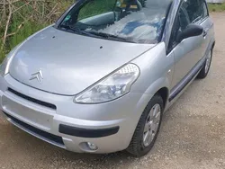Silber Gebraucht 2008 Citroën C3 Kleinwagen | 2.450 €