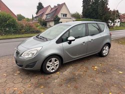 Grau Gebraucht 2010 Opel Meriva Design Edition Van / Kleinbus | 4.000 € (Guter Preis)