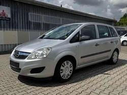 Argonsilber/sovereign/switchbl Gebraucht 2009 Opel Zafira Selection Van / Kleinbus | 1.990 € (Guter Preis)