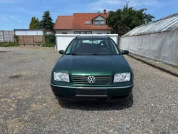 Grün Gebraucht 2002 VW Bora Edition Limousine | 1.200 € (Fairer Preis)