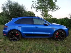 Blau Gebraucht 2015 Porsche Macan Turbo SUV | 52.600 € (Teuer)