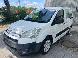 Weiß Gebraucht 2011 Citroën Berlingo Van / Kleinbus | 2.900 € (Superpreis)