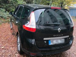 Schwarz Gebraucht 2010 Renault Grand Scénic III Van / Kleinbus | 3.000 €