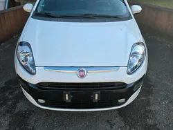 Weiß Gebraucht 2011 Fiat Punto Evo Active Kleinwagen | 2.299 € (Fairer Preis)