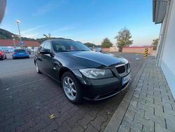 Schwarz Gebraucht 2006 BMW 318 Limousine | 3.000 €