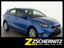 Blue flame metallic Neu 2025 Kia Ceed Vision Kleinwagen | 22.290 € (Fairer Preis)
