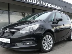Schwarz Gebraucht 2018 Opel Zafira Active Van / Kleinbus | 9.950 € (Guter Preis)