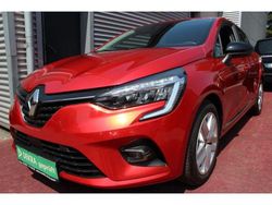 Rot (metallic) Gebraucht 2022 Renault Clio V Intens Kleinwagen | 13.479 € (Fairer Preis)