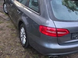 Grau Gebraucht 2015 Audi A4 Sport Kombi | 11.000 € (Guter Preis)