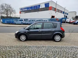 Grau Gebraucht 2007 Renault Scénic II Exception Van / Kleinbus | 3.399 € (Etwas zu teuer)