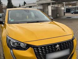 Gelb Gebraucht 2022 Peugeot 208 Active Kleinwagen | 12.800 € (Fairer Preis)