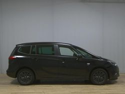Onyx schwarz Gebraucht 2019 Opel Zafira Tourer Van / Kleinbus | 11.690 € (Etwas zu teuer)