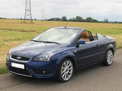 Blau Gebraucht 2007 Ford Focus Cabriolet Titanium Cabrio | 3.400 € (Fairer Preis)
