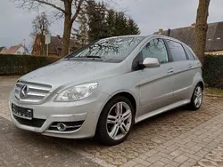 Silber Gebraucht 2011 Mercedes B180 Van / Kleinbus | 7.500 € (Guter Preis)