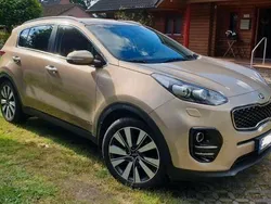 Gold Gebraucht 2018 Kia Sportage 2 SUV | 16.200 € (Fairer Preis)
