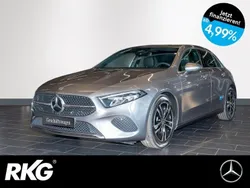 Grau Gebraucht 2024 Mercedes A200 Progressive Limousine | 29.890 € (Fairer Preis)
