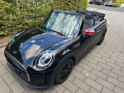 Schwarz Gebraucht 2023 Mini Cooper Cabriolet Classic Cabrio | 26.490 € (Fairer Preis)
